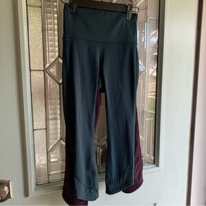 46. Bundle Size 2 LULULEMON Set Of Two Cropped Leggings